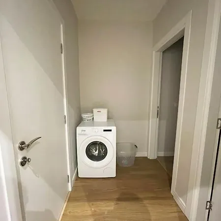 In Near Airport + Parking Apartment